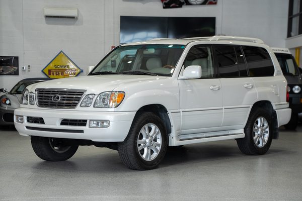 2005 Lexus LX